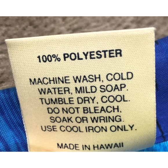 Royal Creations Made in Hawaii Blouse & Short Set - Picture 5 of 9